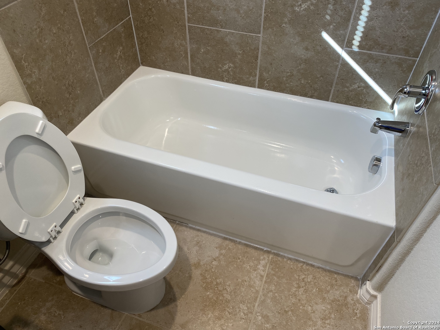 14111 Fratelli Rd 104 , San Antonio, TX, 78233-6699 | 1779371 | Realty Texas LLC