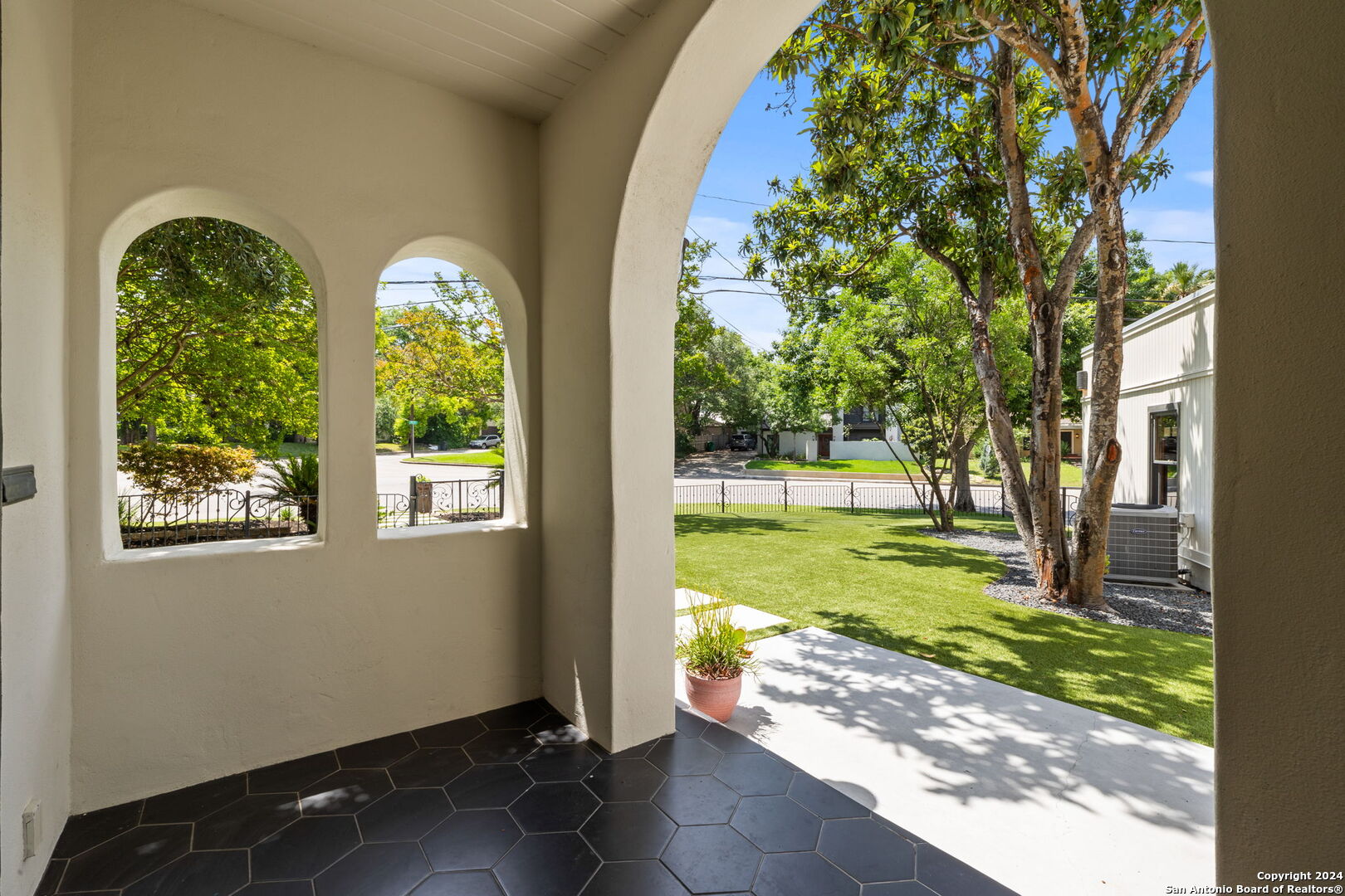 611 Alamo Heights Blvd , , TX, 78209 | 1776550 | Realty Texas LLC