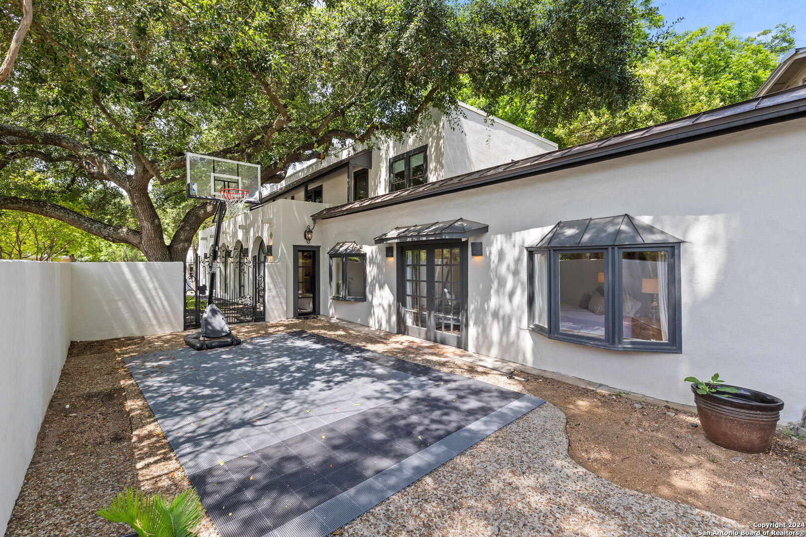 611 Alamo Heights Blvd , , TX, 78209 | 1776550 | Realty Texas LLC