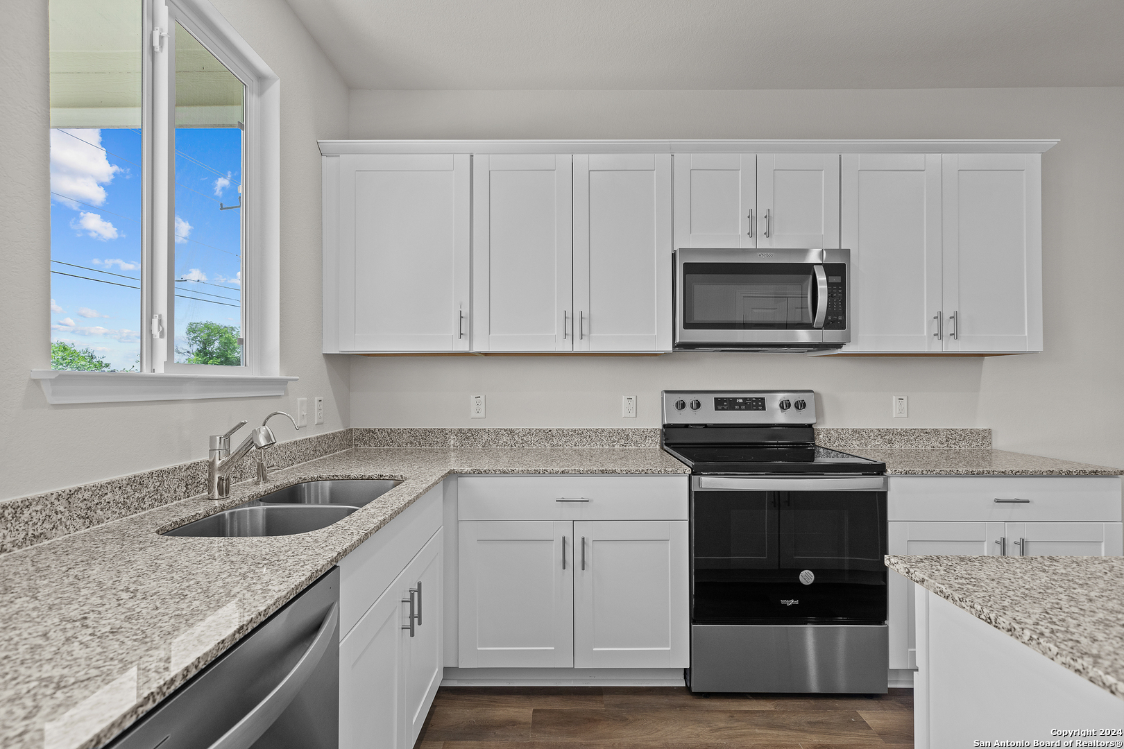1323 Entrada De Real , Converse, TX, 78109 | 1781002 | Realty Texas LLC