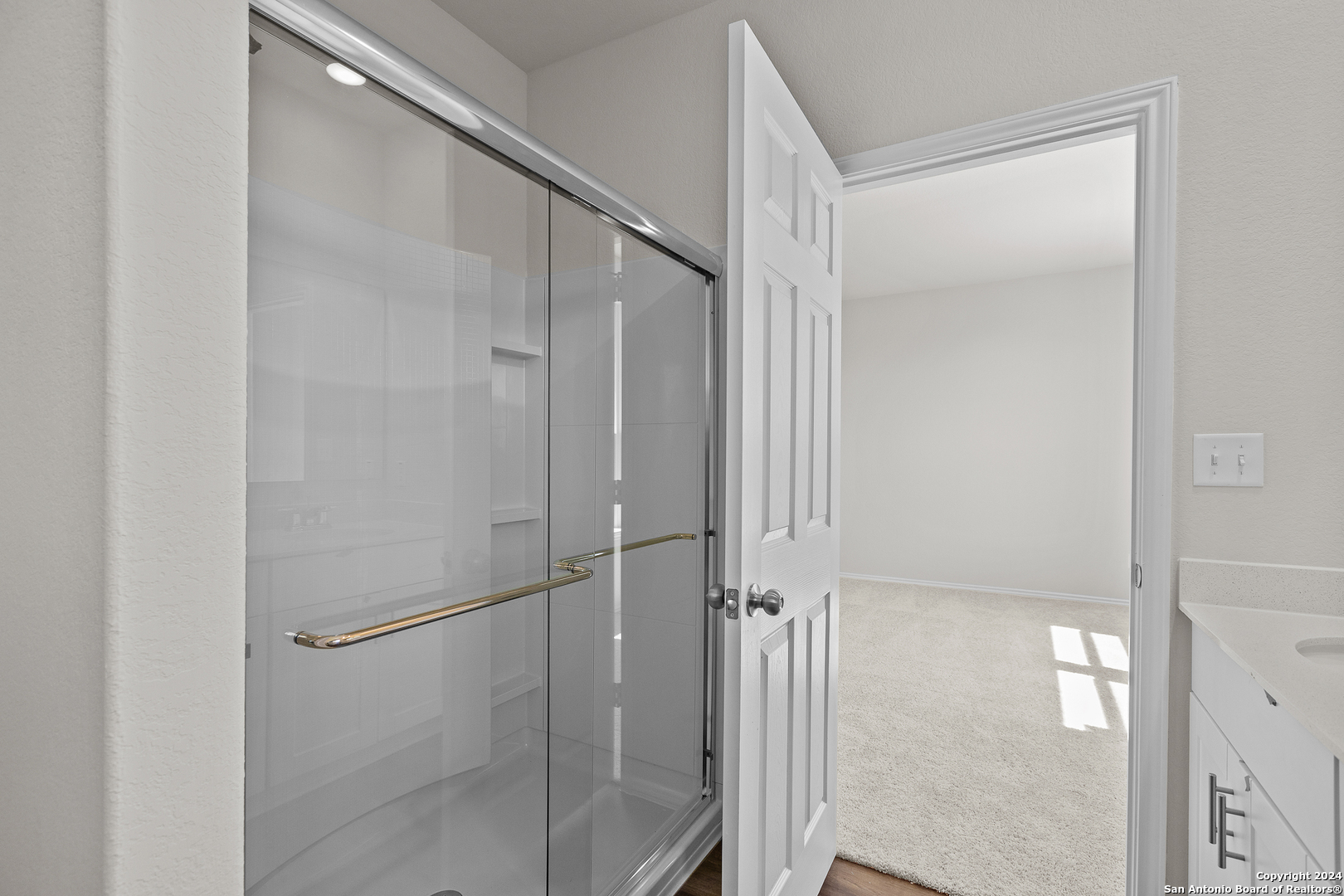 1323 Entrada De Real , Converse, TX, 78109 | 1781002 | Realty Texas LLC