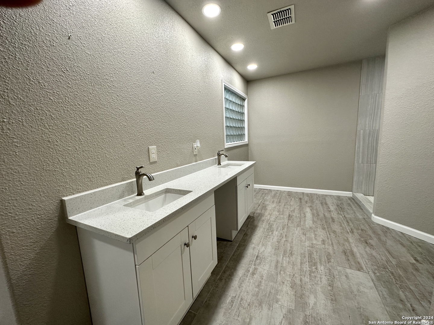 1147 Summit Crst , San Antonio, TX, 78258-1939 | 1777915 | Realty Texas LLC