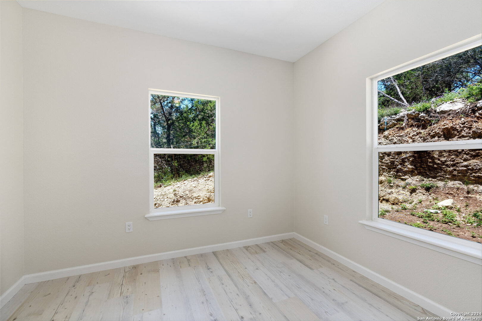 739 Lakebreeze Dr, CANYONLAKE, TX, 78133 | 1778366 | Realty Texas LLC