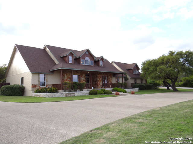 111 Bentwood Dr , Spring Branch, TX, 78070-6021 | 1169797 | Realty Texas LLC