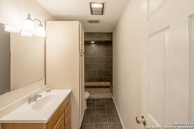 1450 Green Hill Dr , Canyon Lake, TX, 78133-3436 | 1333240 | Realty Texas LLC