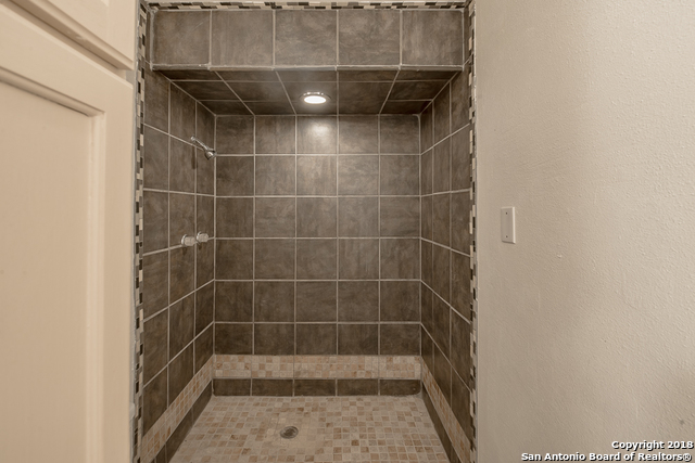 1450 Green Hill Dr , Canyon Lake, TX, 78133-3436 | 1333240 | Realty Texas LLC