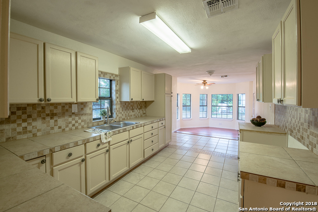 1450 Green Hill Dr , Canyon Lake, TX, 78133-3436 | 1333240 | Realty Texas LLC
