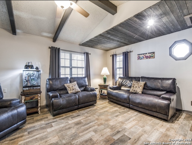 107 Granada Dr , Universal City, TX, 78148-3134 | 1343653 | Realty Texas LLC