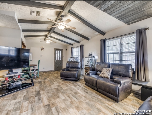 107 Granada Dr , Universal City, TX, 78148-3134 | 1343653 | Realty Texas LLC