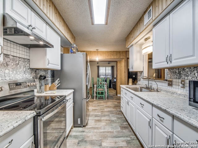 107 Granada Dr , Universal City, TX, 78148-3134 | 1343653 | Realty Texas LLC
