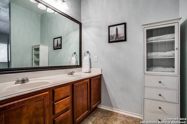 200 Latigo Ln , Boerne, TX, 78006-1855 | 1335329 | Realty Texas LLC