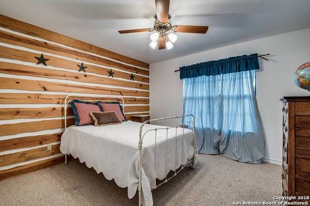 108 Woodland Blvd , Boerne, TX, 78006-8979 | 1336902 | Realty Texas LLC
