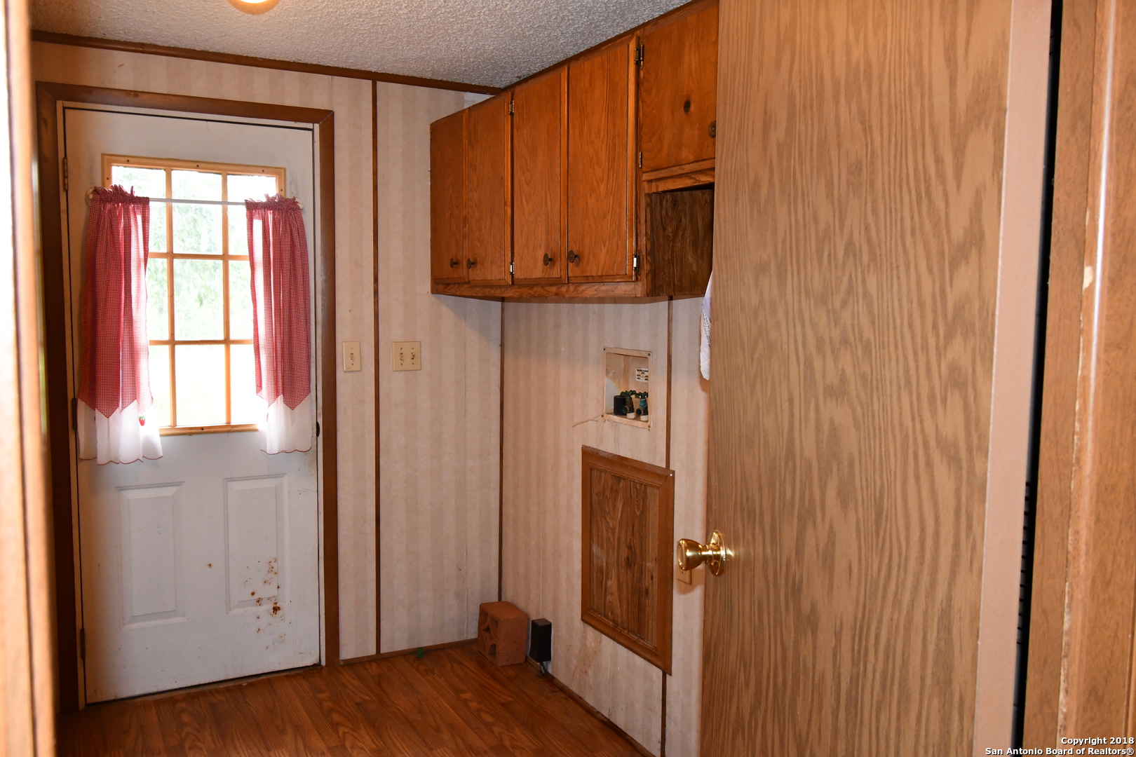 456 E County Road 6714 , Natalia, TX, 78059 | 1345825 | Realty Texas LLC