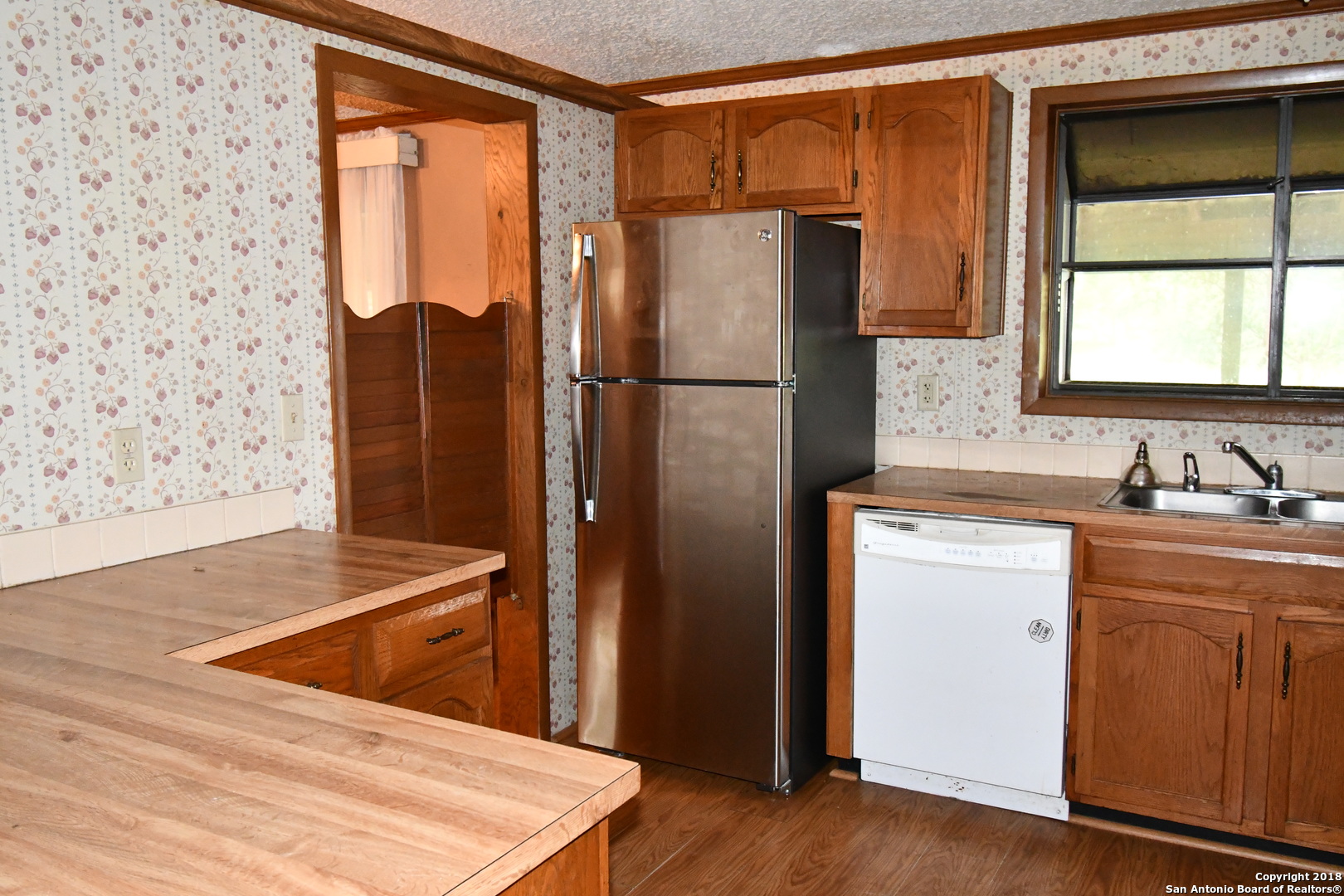 456 E County Road 6714 , Natalia, TX, 78059 | 1345825 | Realty Texas LLC