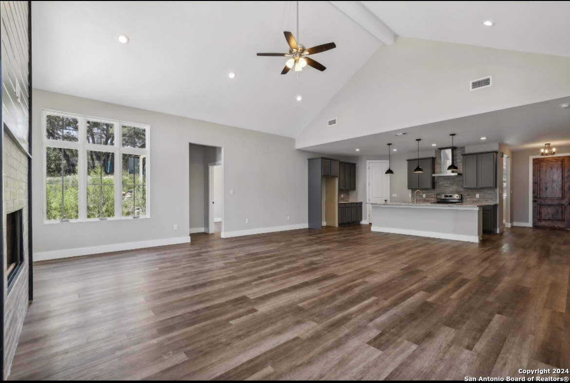 750 La Paloma , Canyon Lake, TX, 78133 | 1784685 | Realty Texas LLC