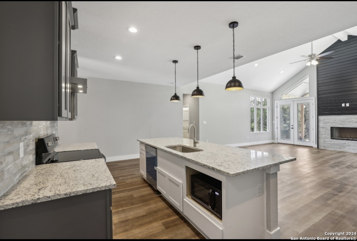 750 La Paloma , Canyon Lake, TX, 78133 | 1784685 | Realty Texas LLC