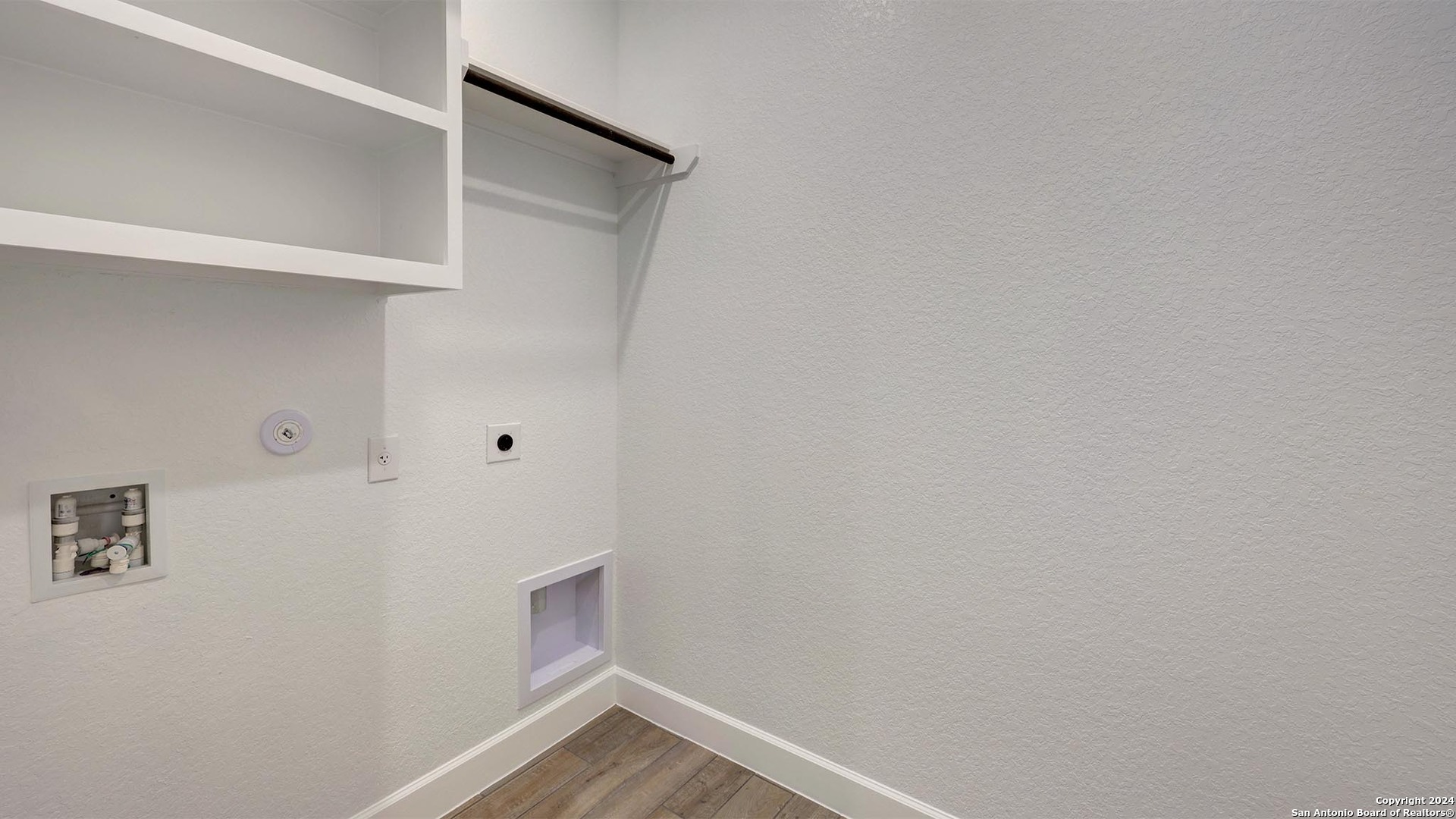 213 Pony Bend , Boerne, TX, 78006 | 1785995 | Realty Texas LLC