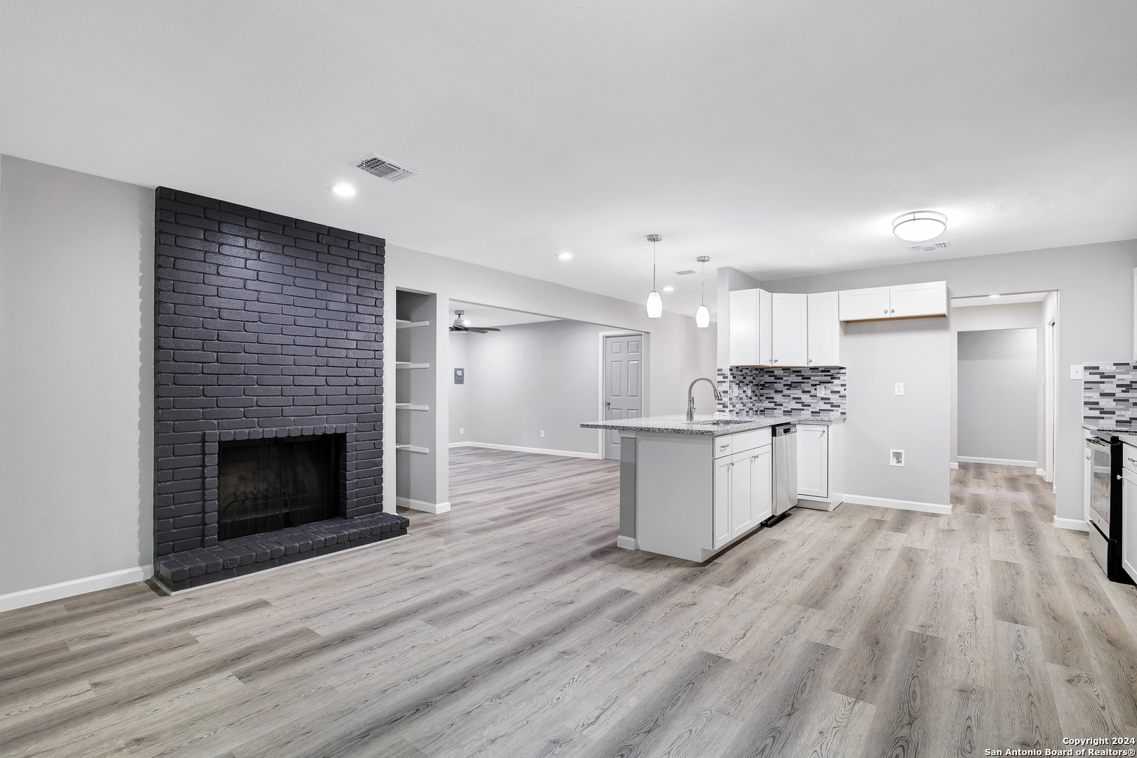 7403 Meadow Cliff , San Antonio, TX, 78251 | 1786887 | Realty Texas LLC