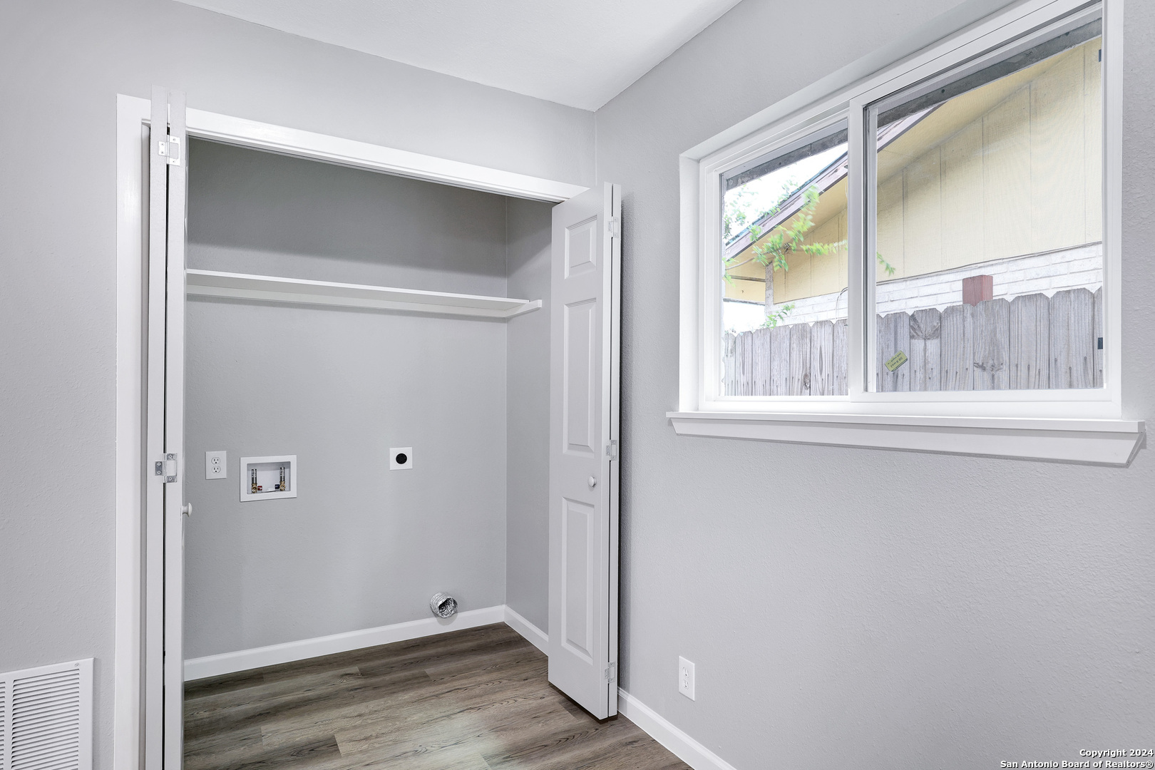 7403 Meadow Cliff , San Antonio, TX, 78251 | 1786887 | Realty Texas LLC