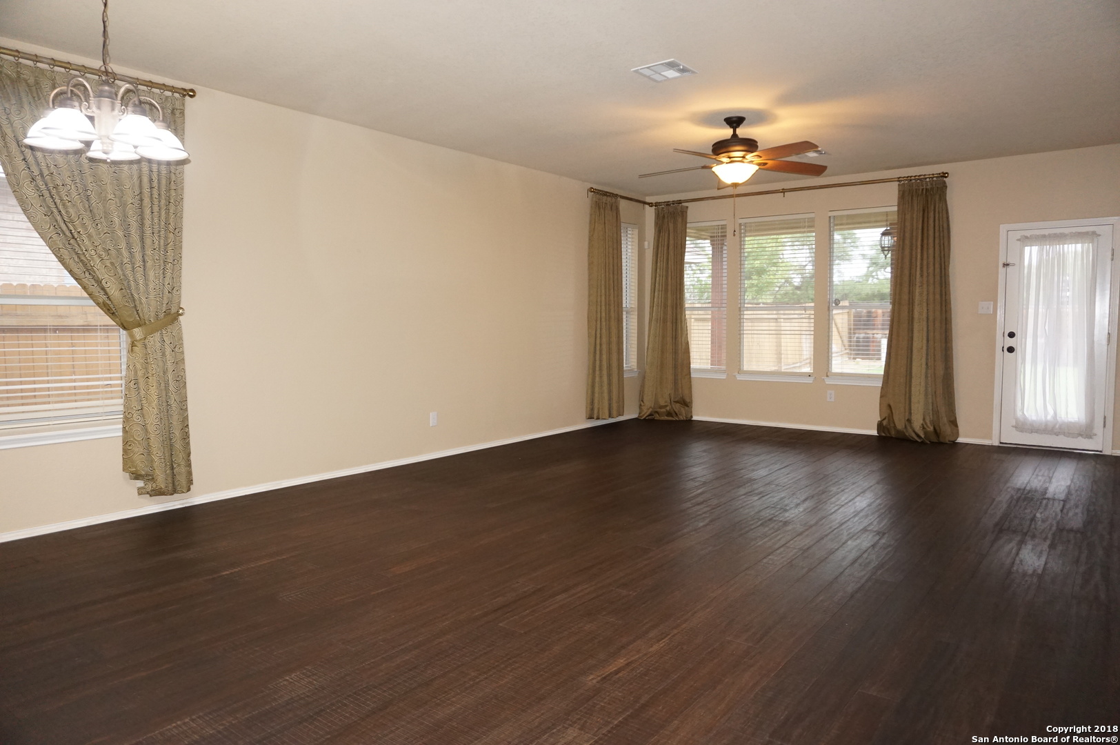 24526 Walnut Pass , San Antonio, TX, 78255 | 1340240 | Realty Texas LLC