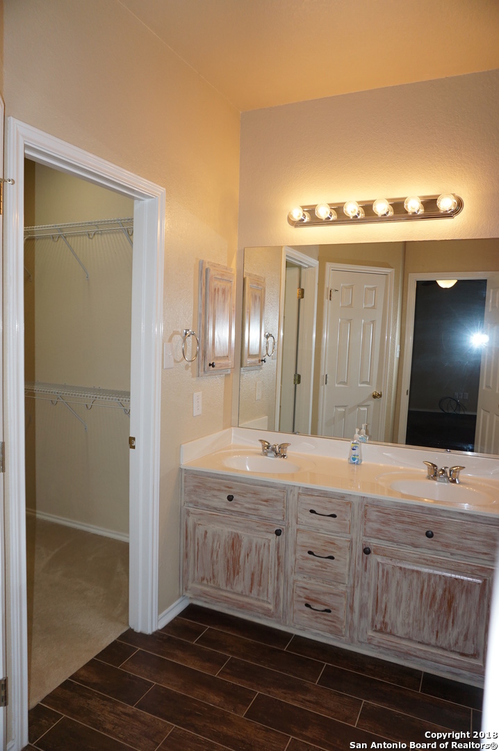 24526 Walnut Pass , San Antonio, TX, 78255 | 1340240 | Realty Texas LLC
