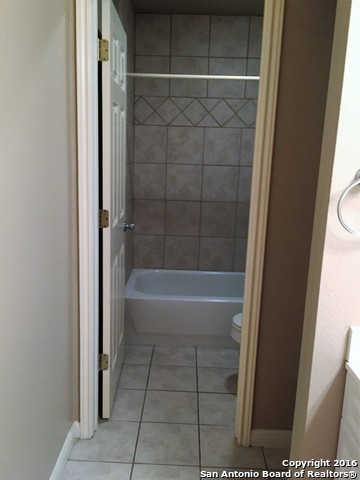 30 Chapel Hill Circle 30 , San Antonio, TX, 78240 | 1194926 | Realty Texas LLC
