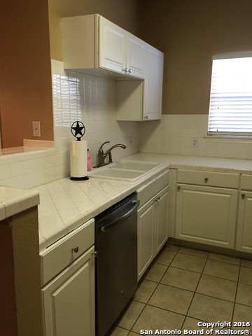 30 Chapel Hill Circle 30 , San Antonio, TX, 78240 | 1194926 | Realty Texas LLC