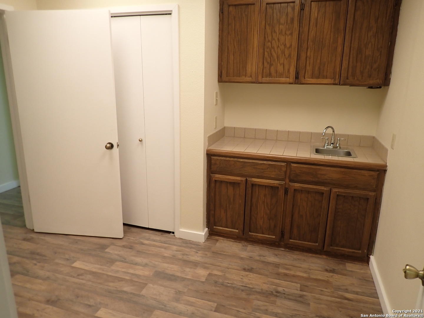 11107 Wurzbach 304 , San Antonio, TX, 78230 | 1555572 | Realty Texas LLC