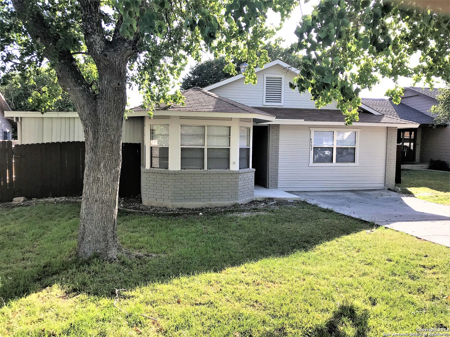 9735 Covered Wagon , Converse, TX, 78109-1764 | 1324884 | Realty Texas LLC