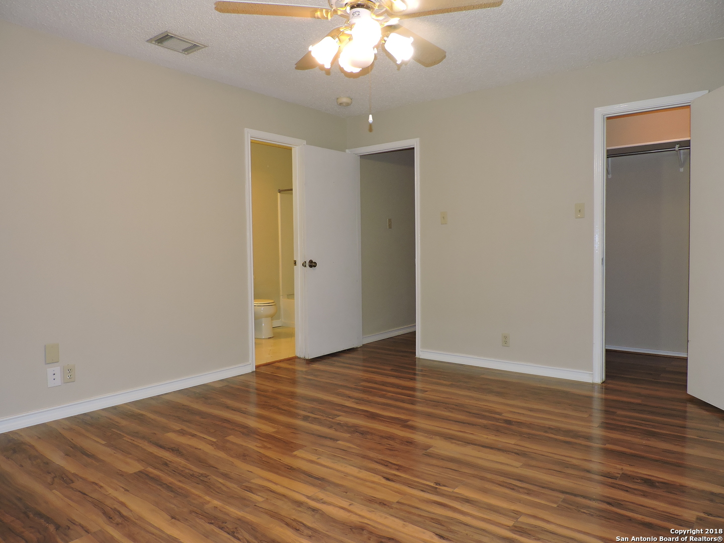 13035 Woller Valley , San Antonio, TX, 78249 | 1321041 | Realty Texas LLC