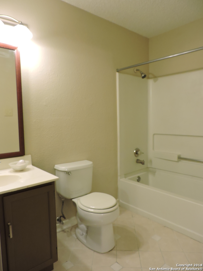 13035 Woller Valley , San Antonio, TX, 78249 | 1321041 | Realty Texas LLC
