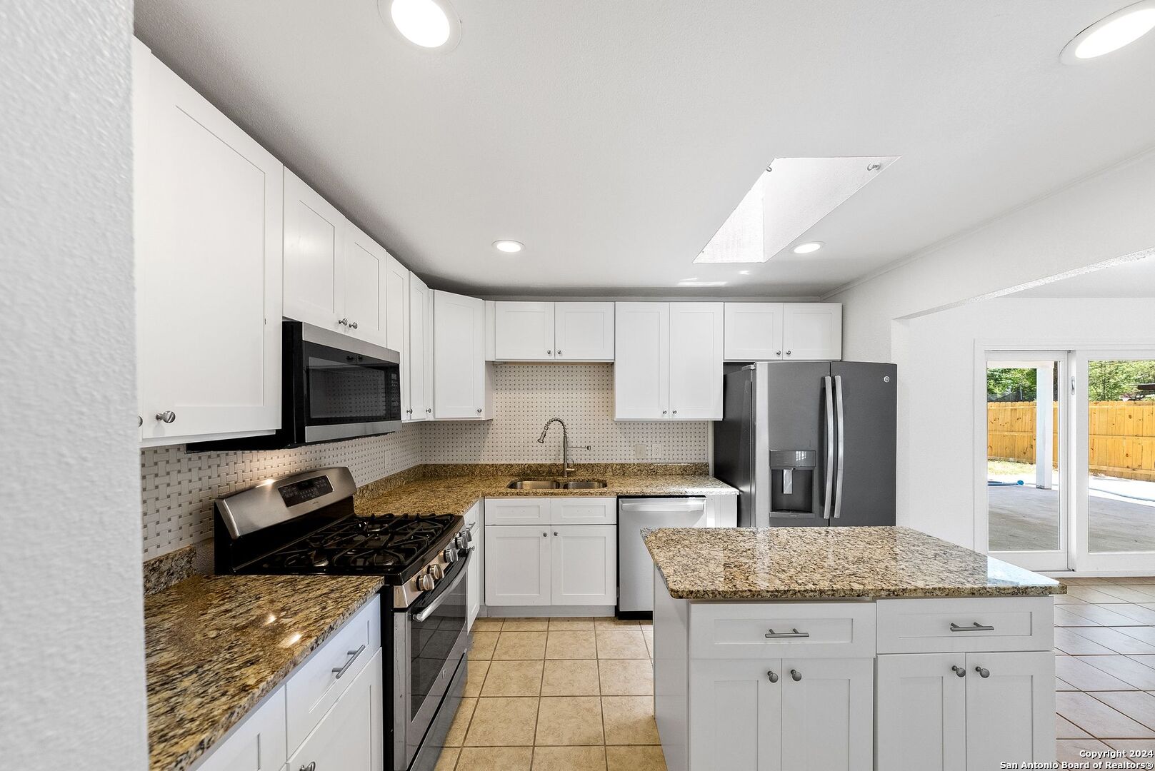 8323 Starcrest Dr , San Antonio, TX, 78218-2428 | 1790946 | Realty Texas LLC