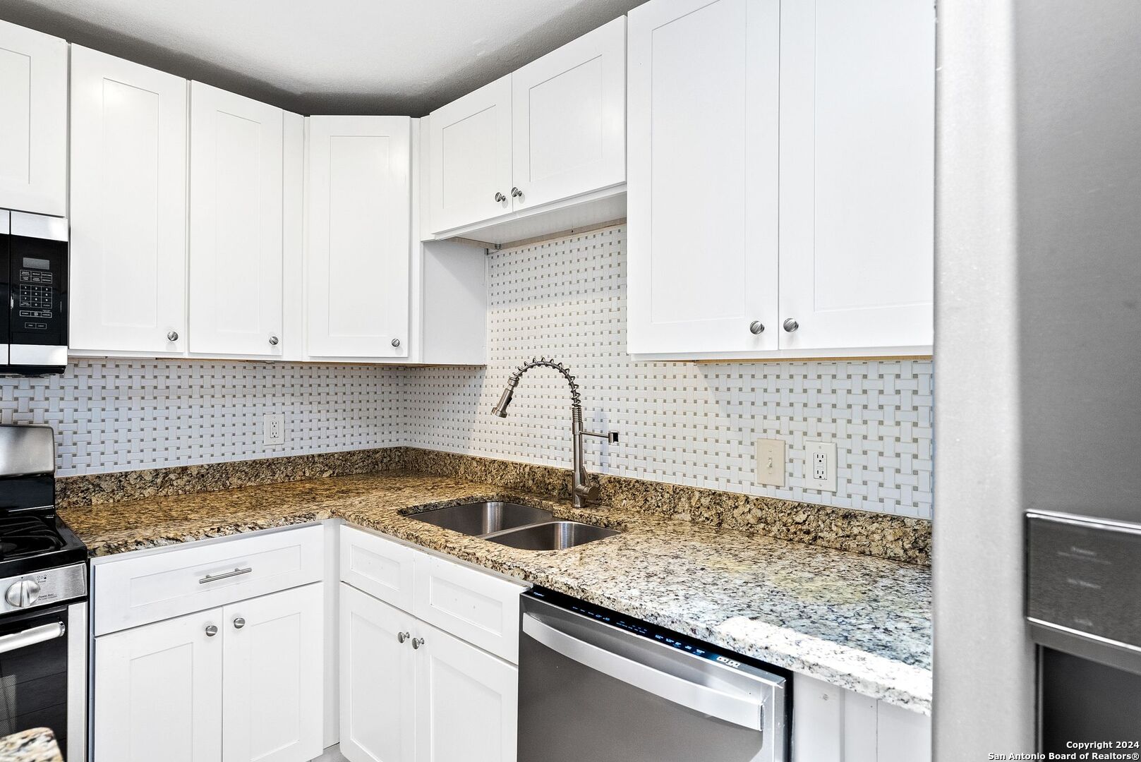 8323 Starcrest Dr , San Antonio, TX, 78218-2428 | 1790946 | Realty Texas LLC