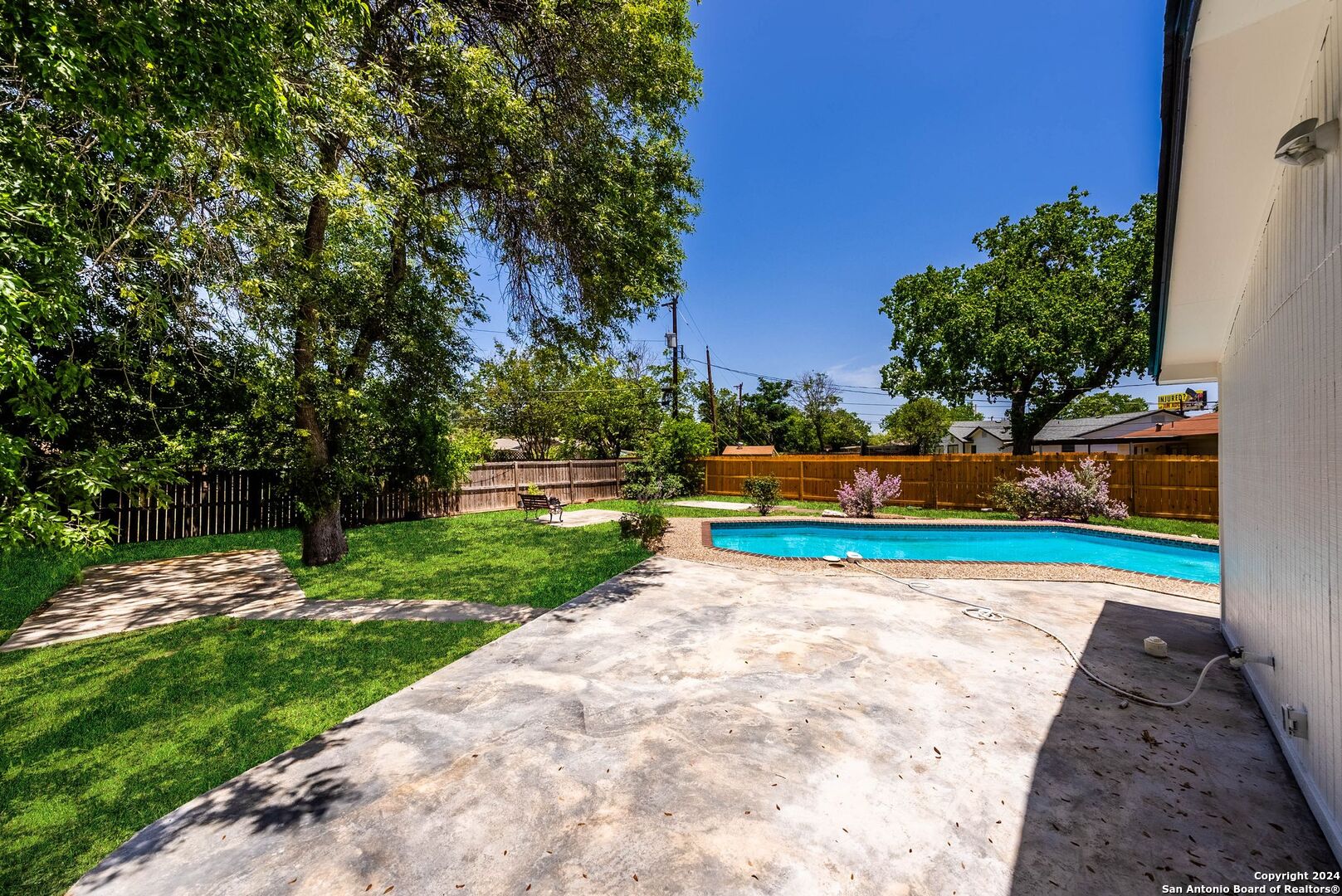 8323 Starcrest Dr , San Antonio, TX, 78218-2428 | 1790946 | Realty Texas LLC