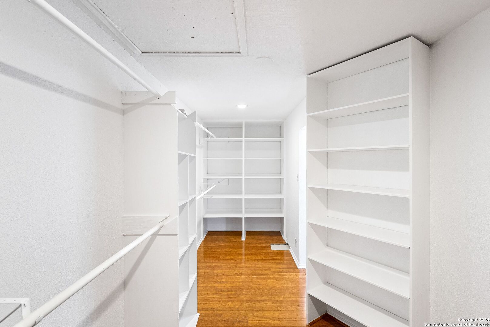 8323 Starcrest Dr , San Antonio, TX, 78218-2428 | 1790946 | Realty Texas LLC