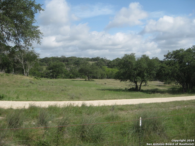 131 Skylight Trail , Boerne, TX, 78006-5752 | 1042088 | Realty Texas LLC