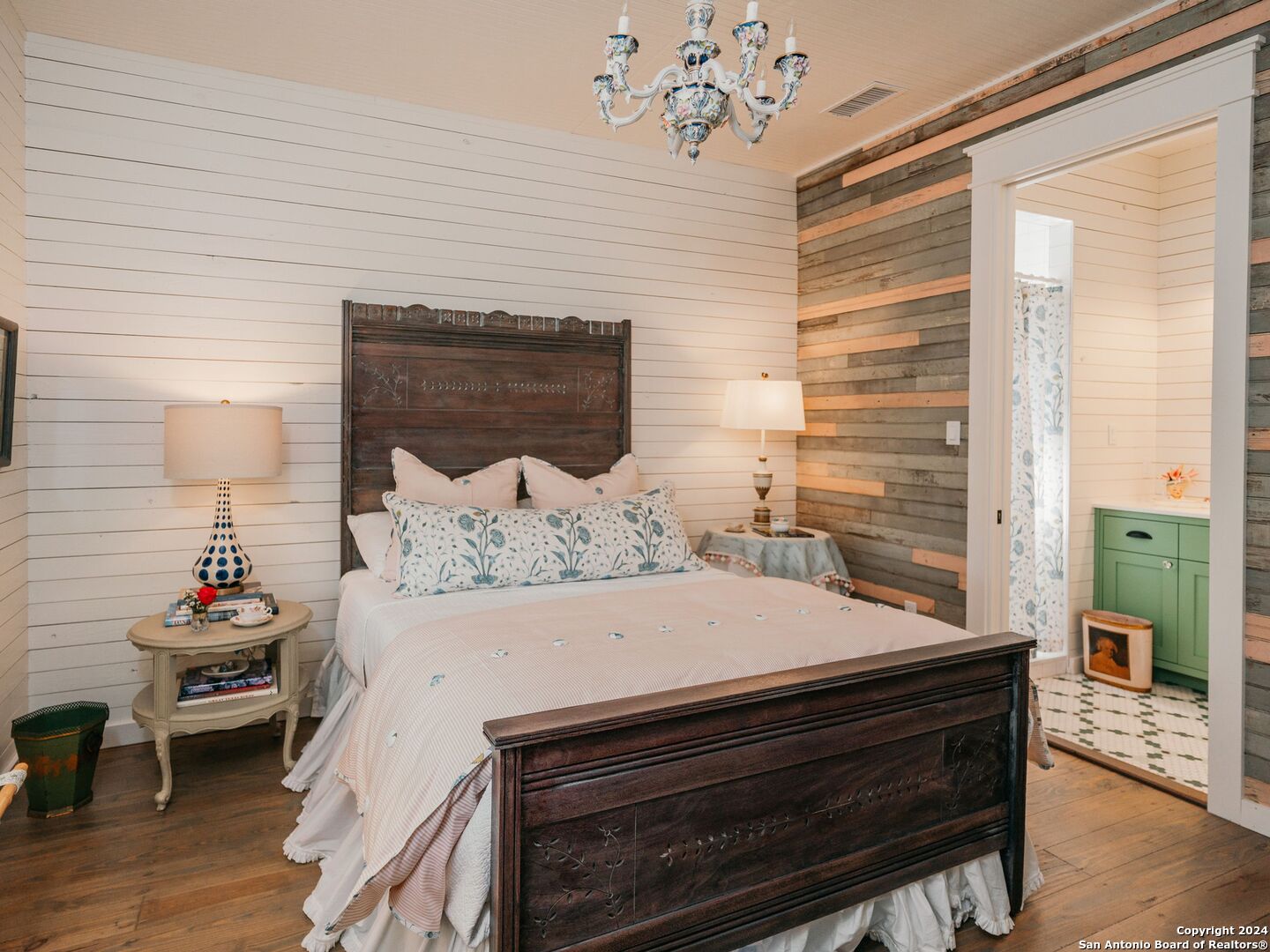 17 Old Fredericksburg , Boerne, TX, 78015 | 1791709 | Realty Texas LLC