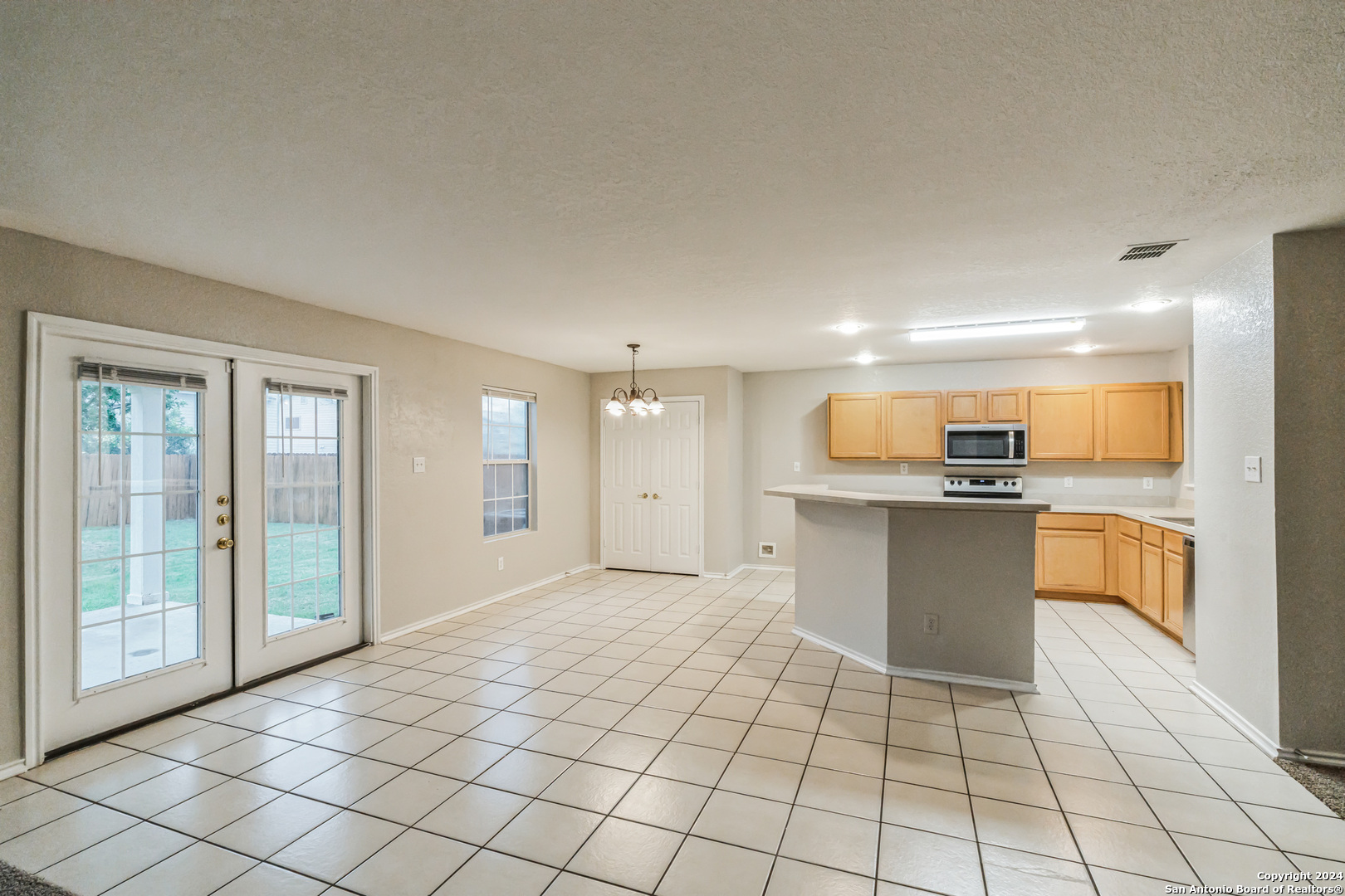 632 Nw Crossing Dr , New Braunfels, TX, 78130 | 1791887 | Realty Texas LLC