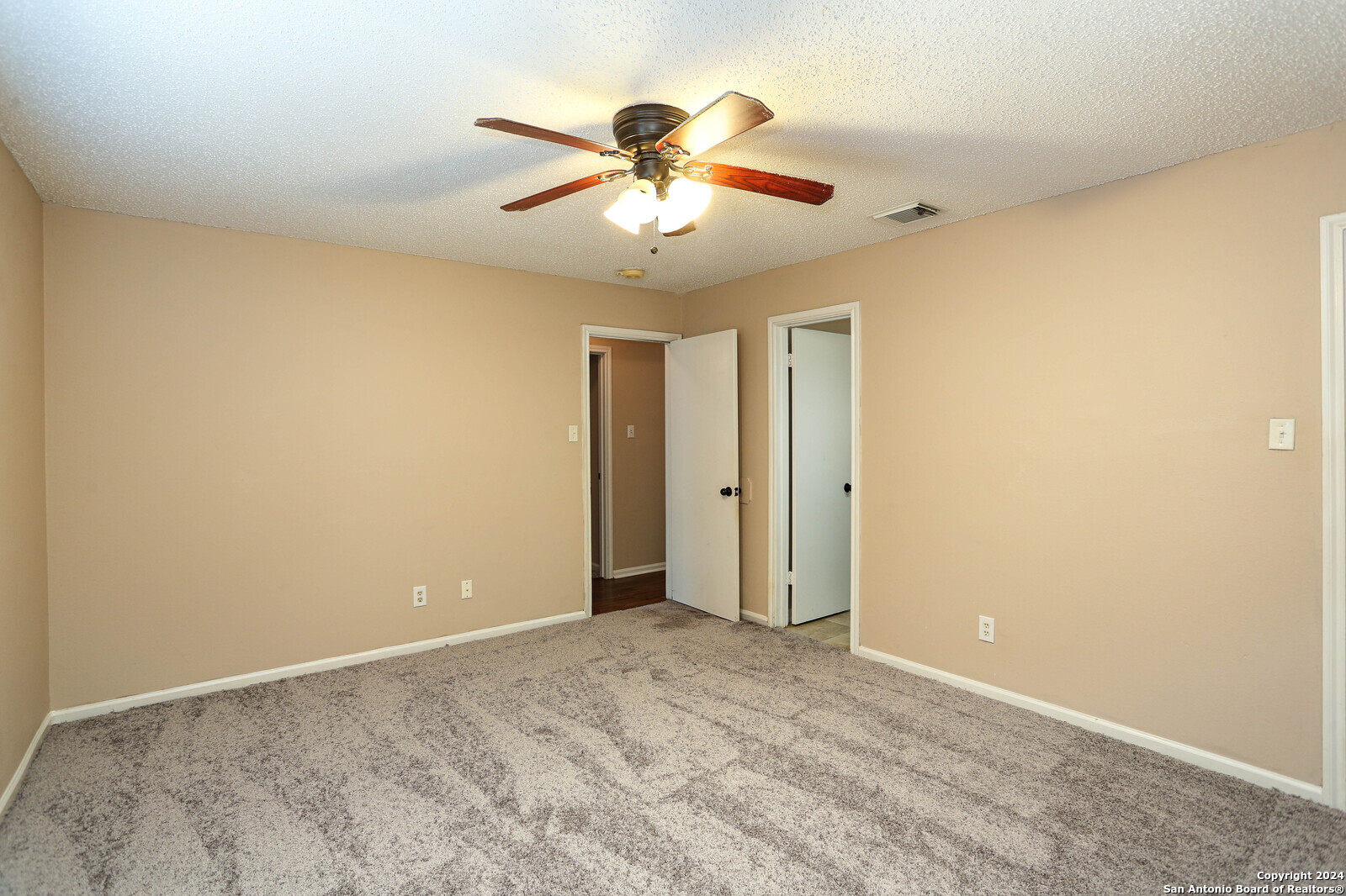 5722 Deertail Creek , San Antonio, TX, 78251 | 1792141 | Realty Texas LLC