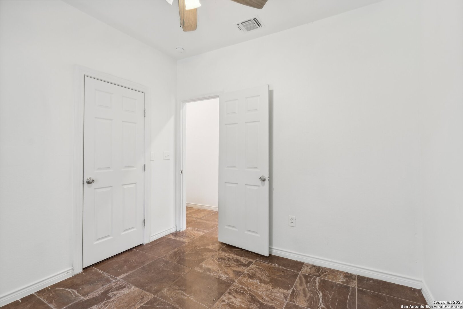 1918 Sandy Circle , San Antonio, TX, 78264 | 1792023 | Realty Texas LLC