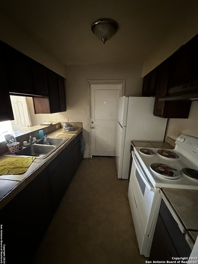 2701 Woodbury St , San Antonio, TX, 78217-5734 | 1794022 | Realty Texas LLC