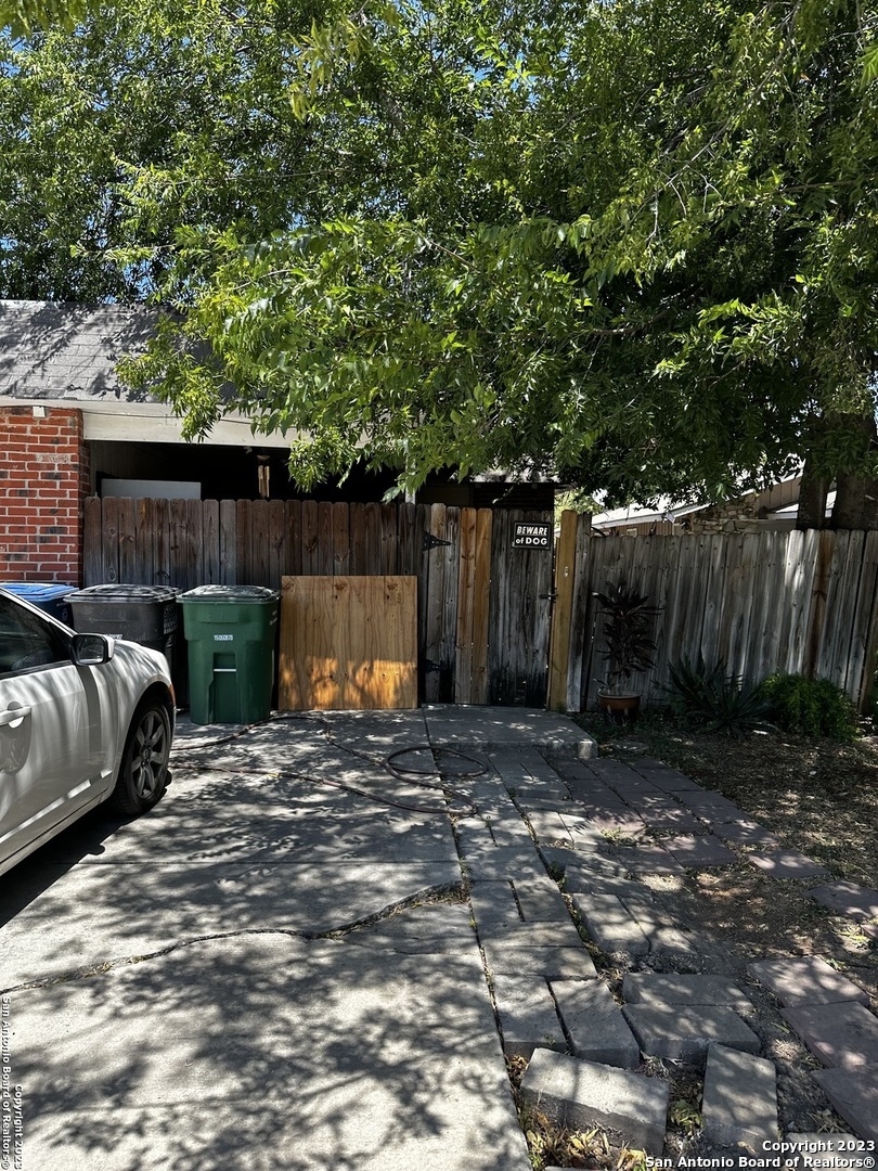 2701 Woodbury St , San Antonio, TX, 78217-5734 | 1794022 | Realty Texas LLC