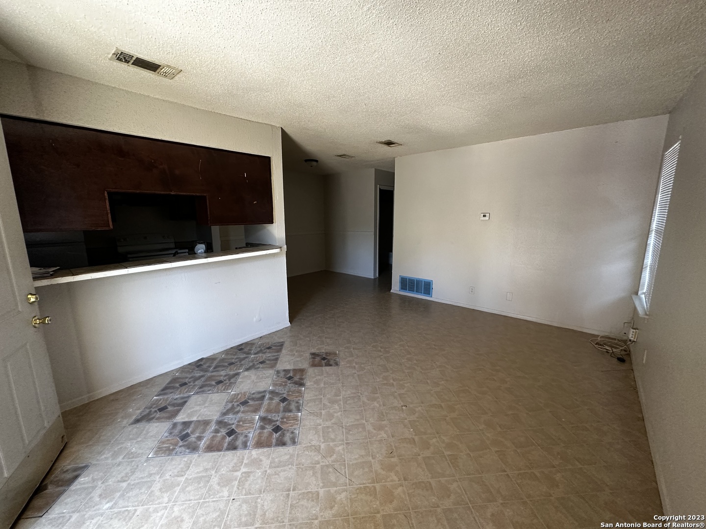 2701 Woodbury St , San Antonio, TX, 78217-5734 | 1794022 | Realty Texas LLC