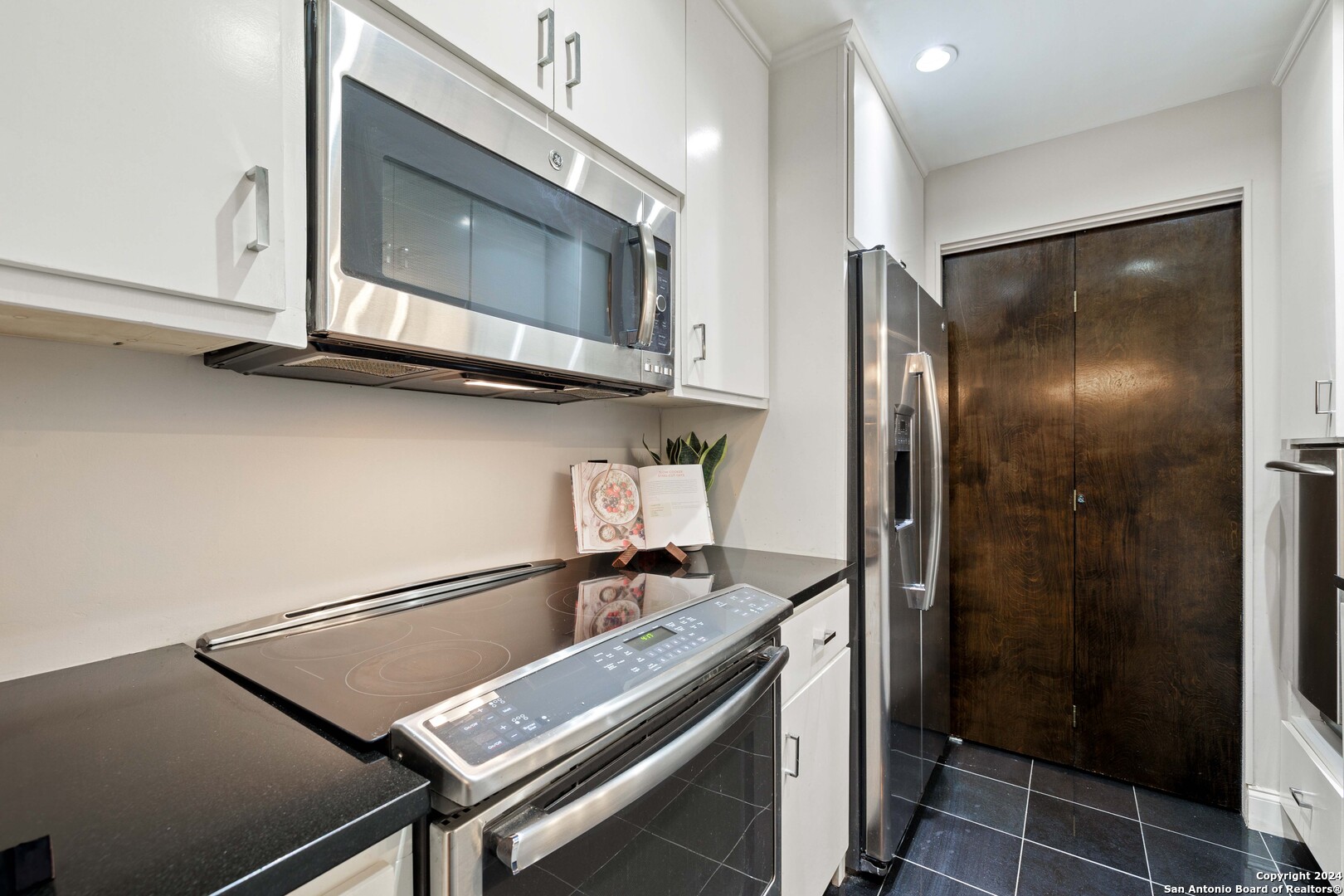 7701 Wurzbach Rd 1002 , San Antonio, TX, 78229-4445 | 1796169 | Realty Texas LLC