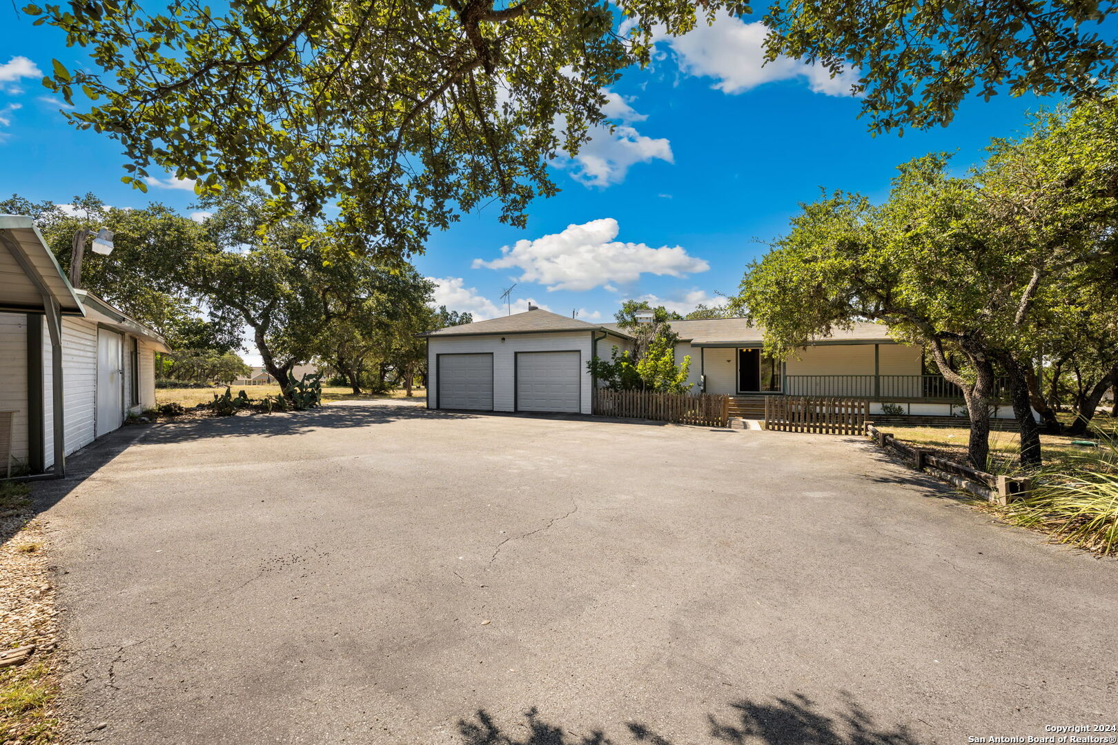 823 Rimrock Cove , Spring Branch, TX, 78070-5229 | 1803321 | Realty Texas LLC