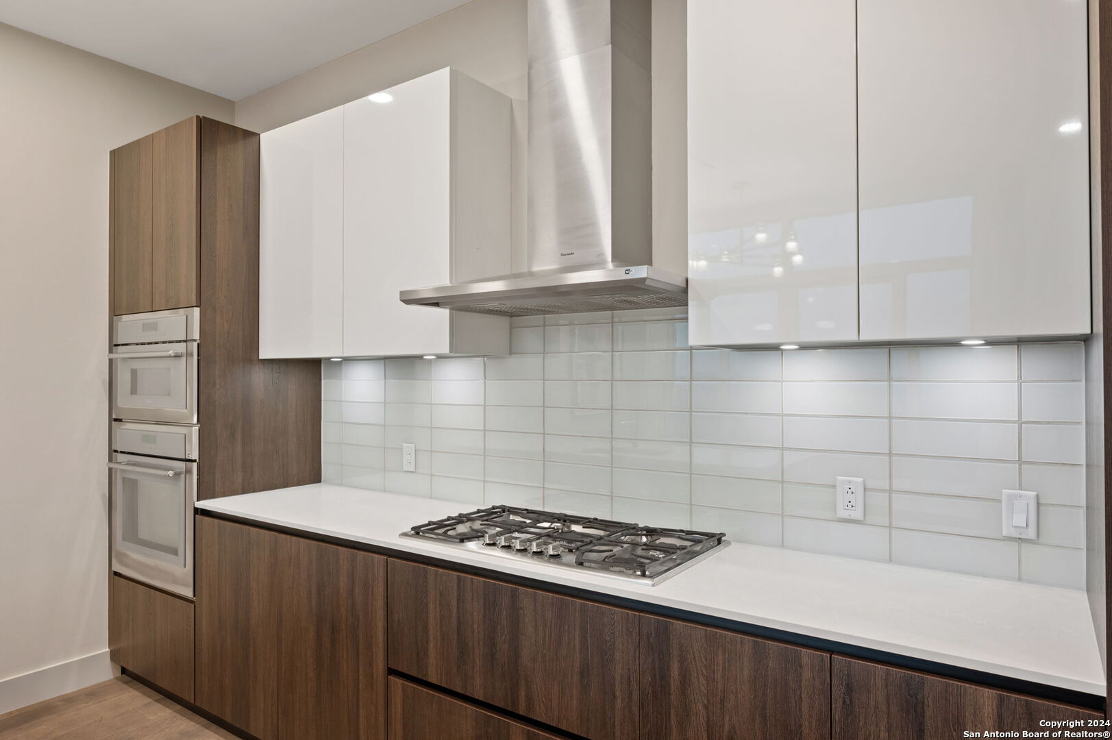 123 Lexington Ave 1308 , San Antonio, TX, 78205-1122 | 1798977 | Realty Texas LLC