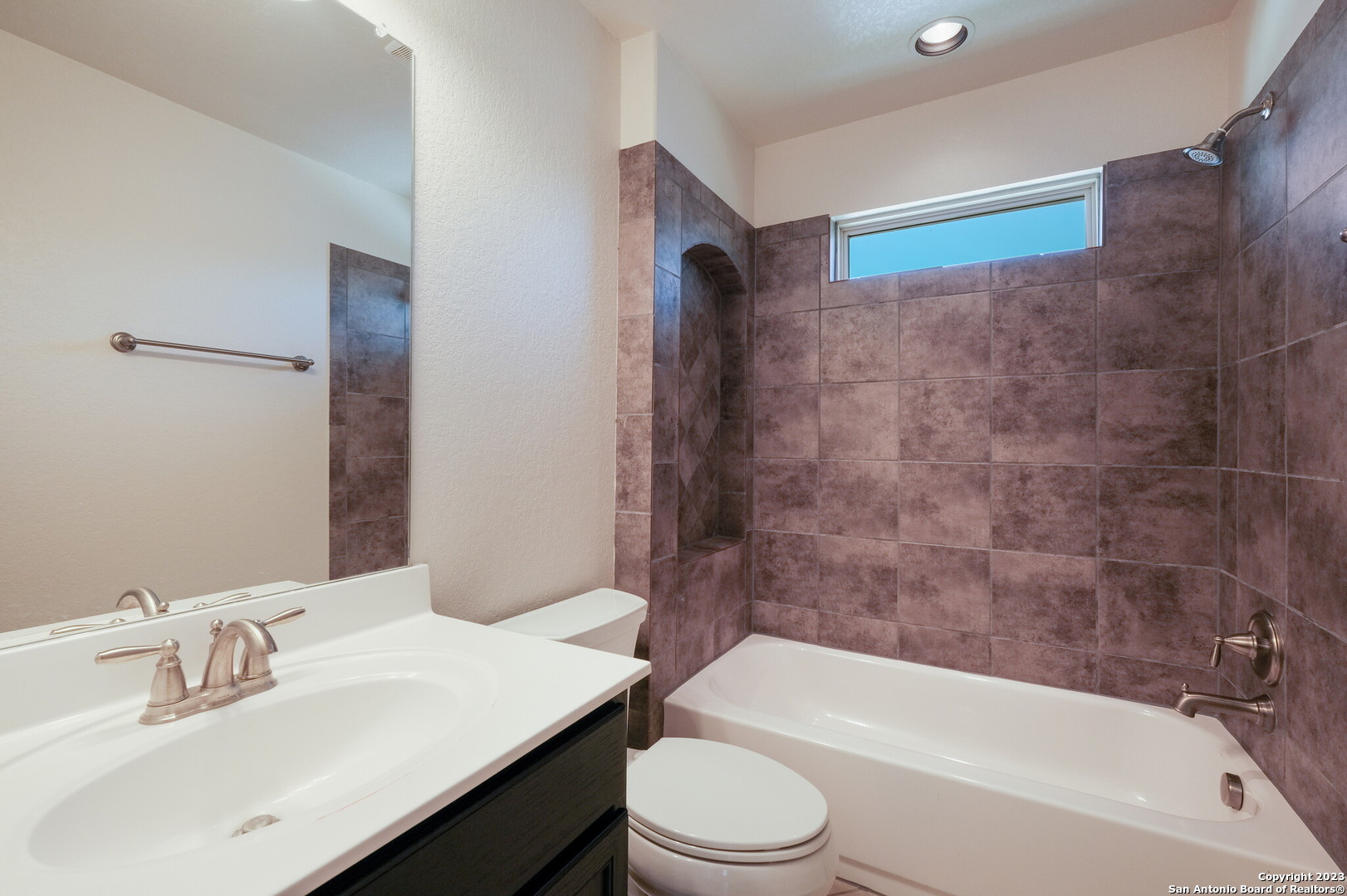 11723 Bricewood Heights , Helotes, TX, 78254 | 1802455 | Realty Texas LLC