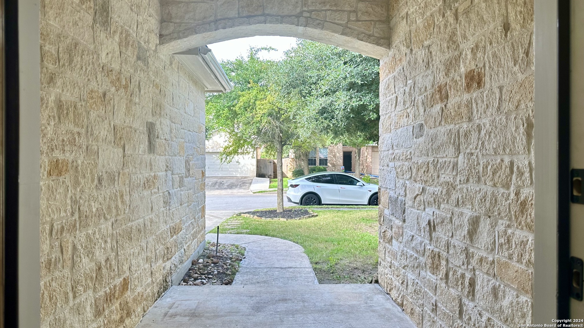24526 Walnut Pass , San Antonio, TX, 78255 | 1799235 | Realty Texas LLC