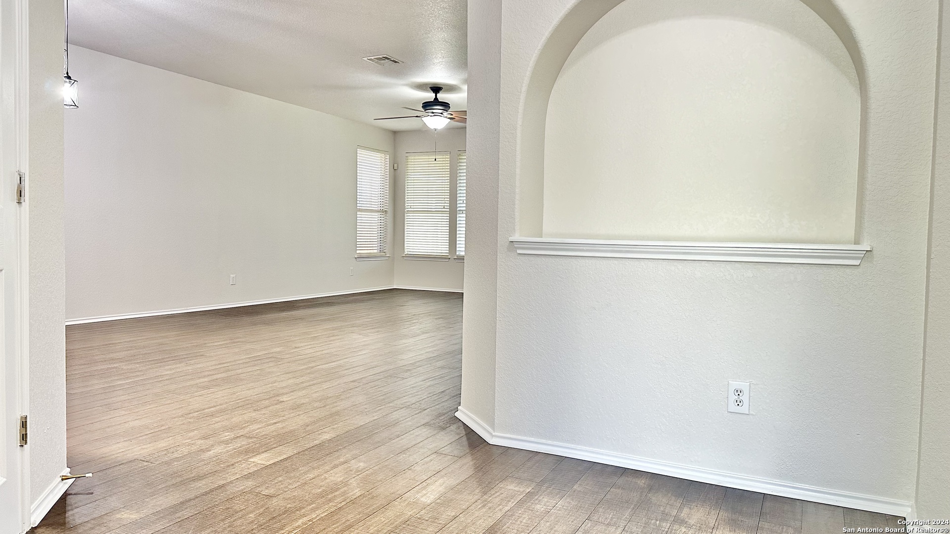 24526 Walnut Pass , San Antonio, TX, 78255 | 1799235 | Realty Texas LLC