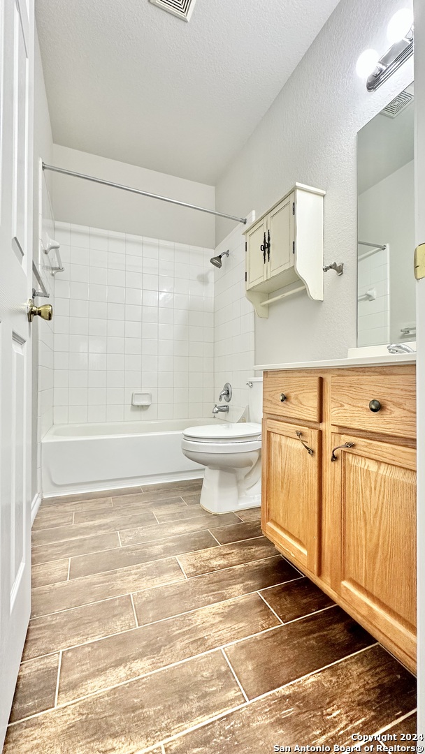 24526 Walnut Pass , San Antonio, TX, 78255 | 1799235 | Realty Texas LLC